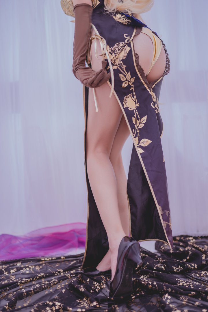 前羽_rr - 美女写真图集打包下载11套 - 前羽_rr NO.003 幻想 金莲 [30P-260MB]