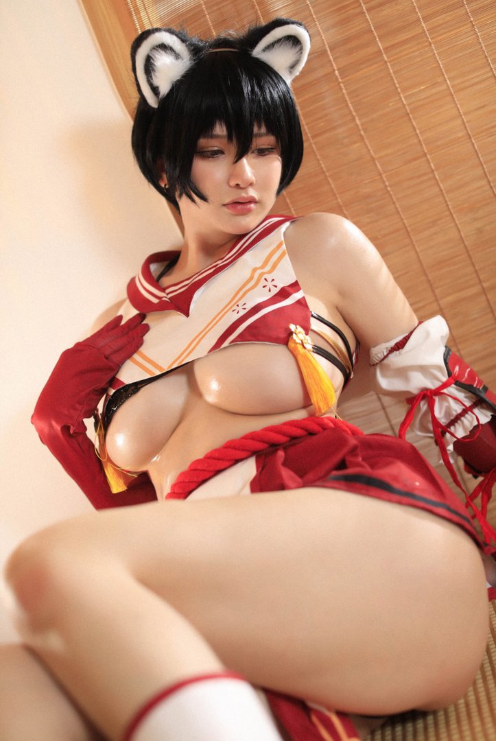 前羽_rr - 美女写真图集打包下载11套 - 前羽_rr NO.011 碧蓝档案 春日椿 [33P／35MB]