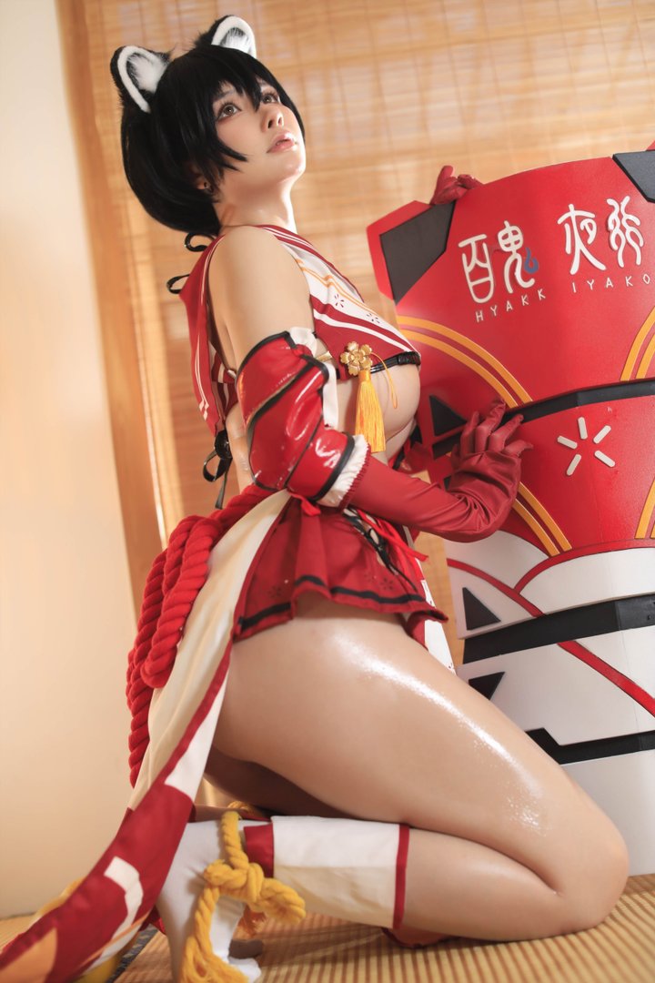 前羽_rr - 美女写真图集打包下载11套 - 前羽_rr NO.011 碧蓝档案 春日椿 [33P／35MB]