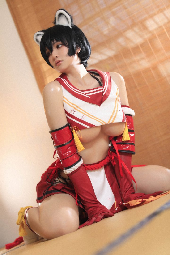 前羽_rr - 美女写真图集打包下载11套 - 前羽_rr NO.011 碧蓝档案 春日椿 [33P／35MB]