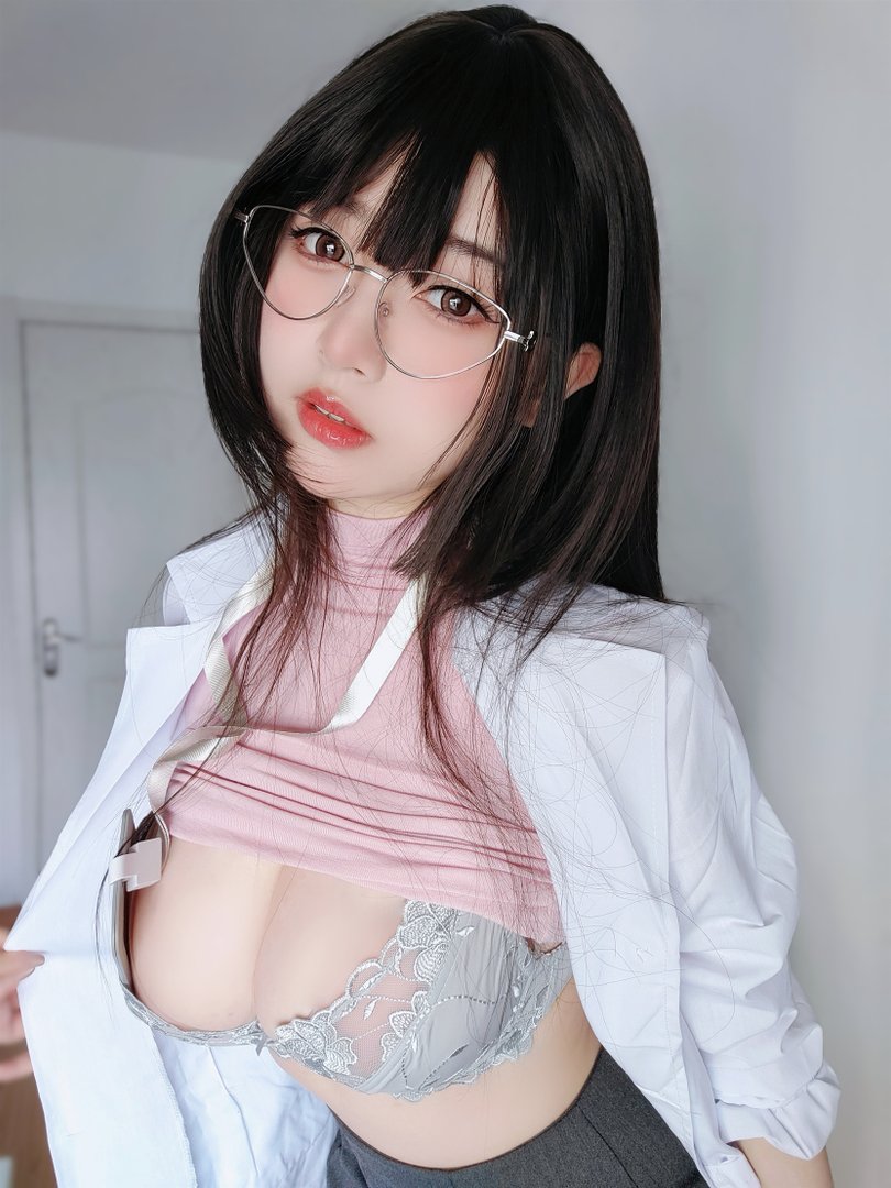 写真129部 - 女主K - 保健医师