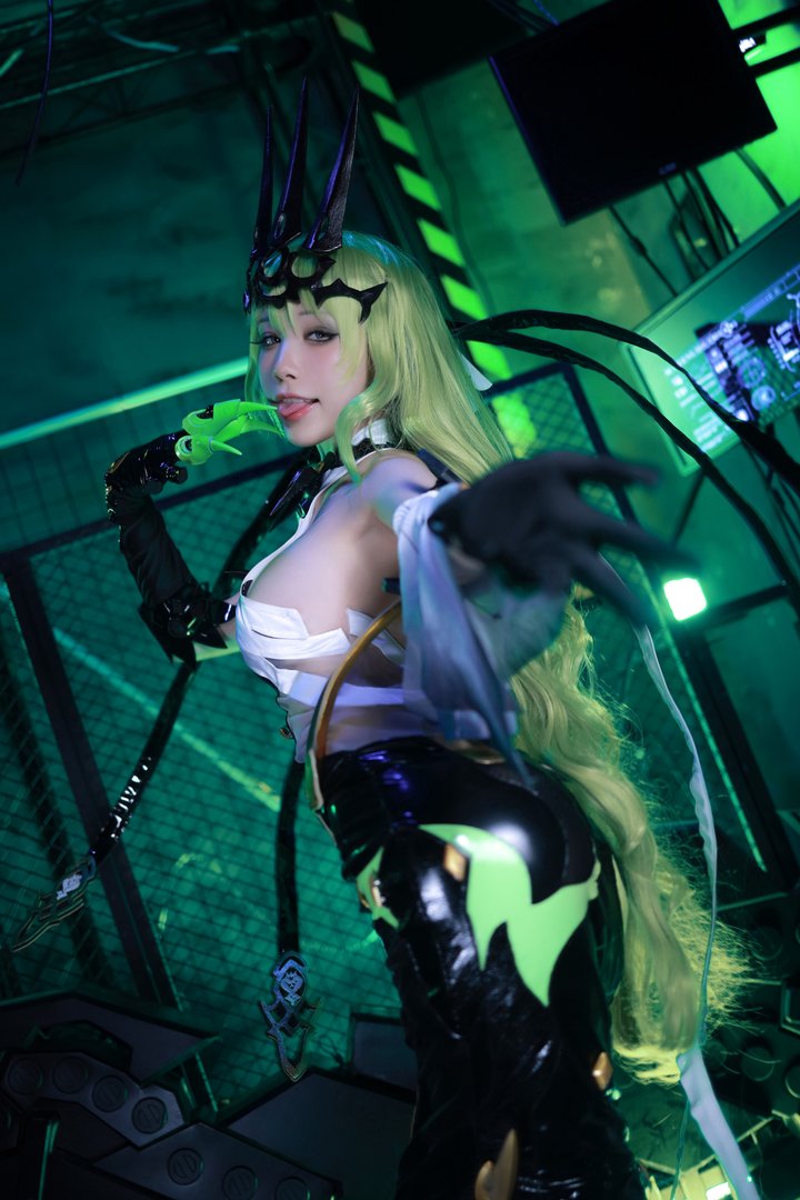 水淼Aqua - Fantia 2021年11月-2022年10月套图合集(25套) - [2022-05-09] メビウス-美图