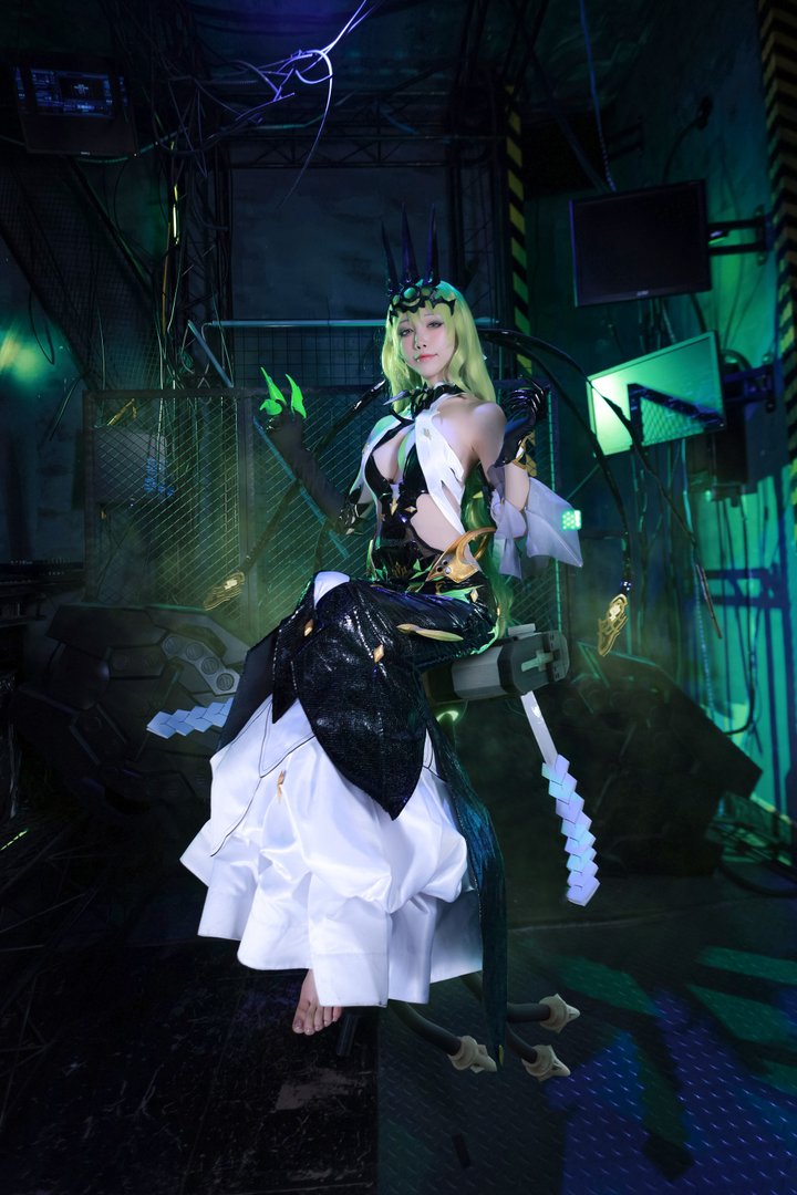 水淼Aqua - Fantia 2021年11月-2022年10月套图合集(25套) - [2022-05-09] メビウス