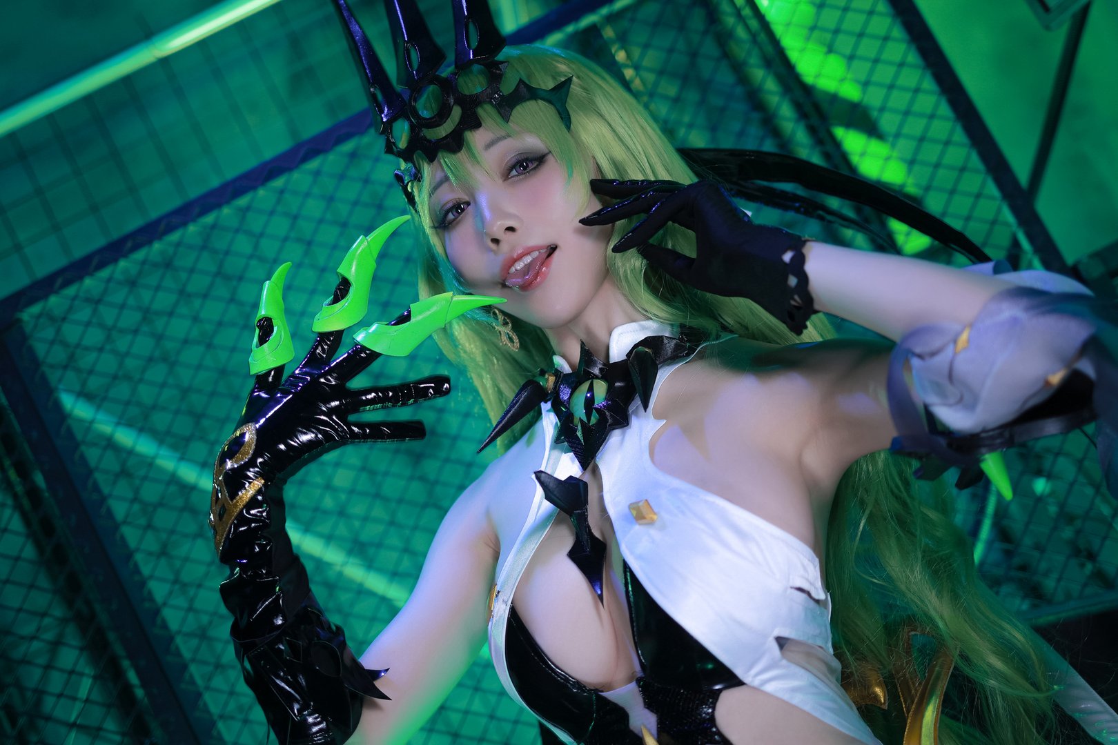 水淼Aqua - Fantia 2021年11月-2022年10月套图合集(25套) - [2022-05-09] メビウス