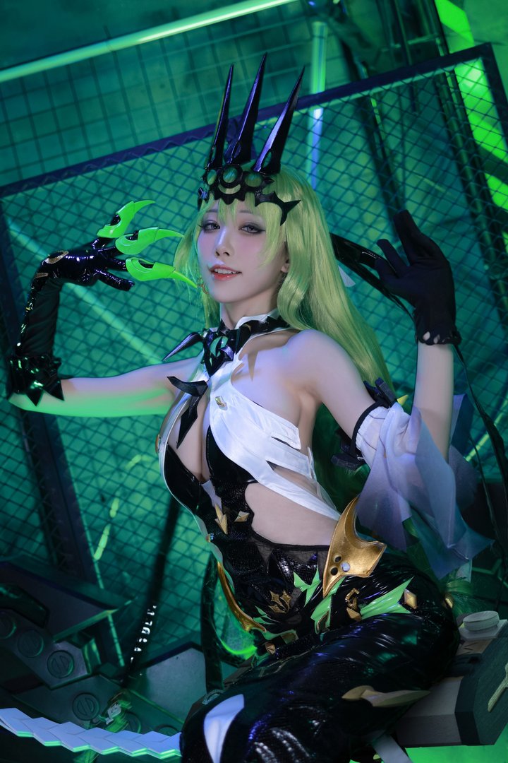 水淼Aqua - Fantia 2021年11月-2022年10月套图合集(25套) - [2022-05-09] メビウス