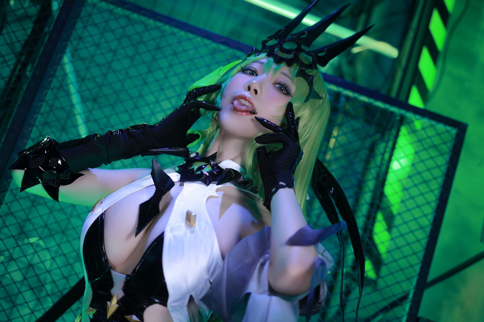 水淼Aqua - Fantia 2021年11月-2022年10月套图合集(25套) - [2022-05-09] メビウス