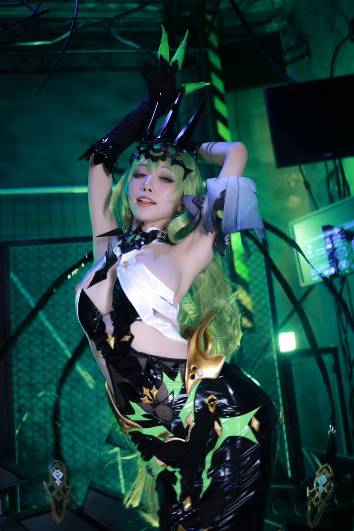 水淼Aqua - Fantia 2021年11月-2022年10月套图合集(25套) - [2022-05-09] メビウス