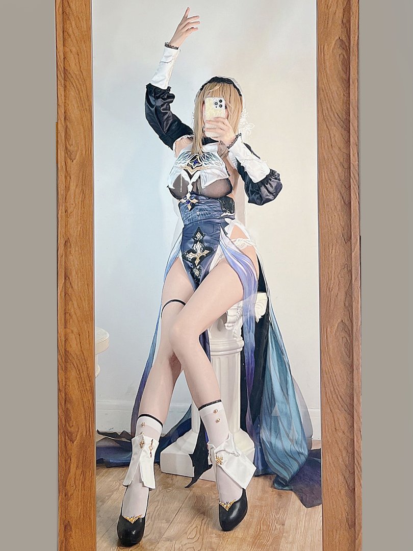 水淼Aqua - Fantia 2021年11月-2022年10月套图合集(25套) - [2022-08-30] Aponia