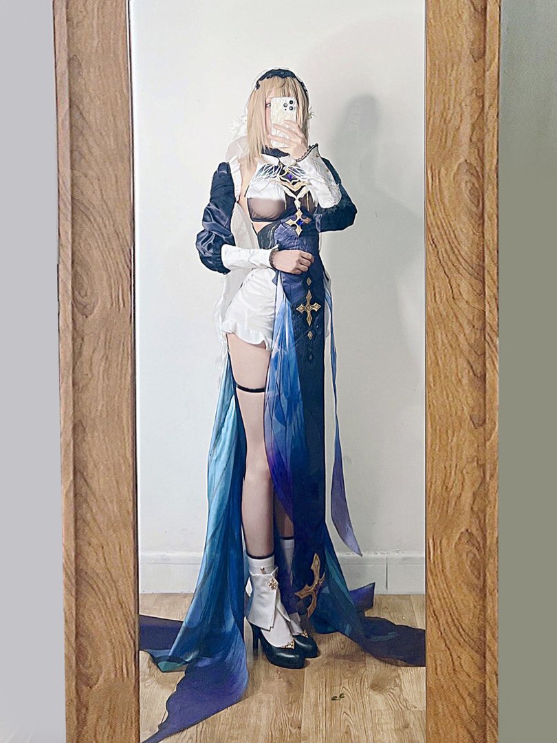 水淼Aqua - Fantia 2021年11月-2022年10月套图合集(25套) - [2022-08-30] Aponia