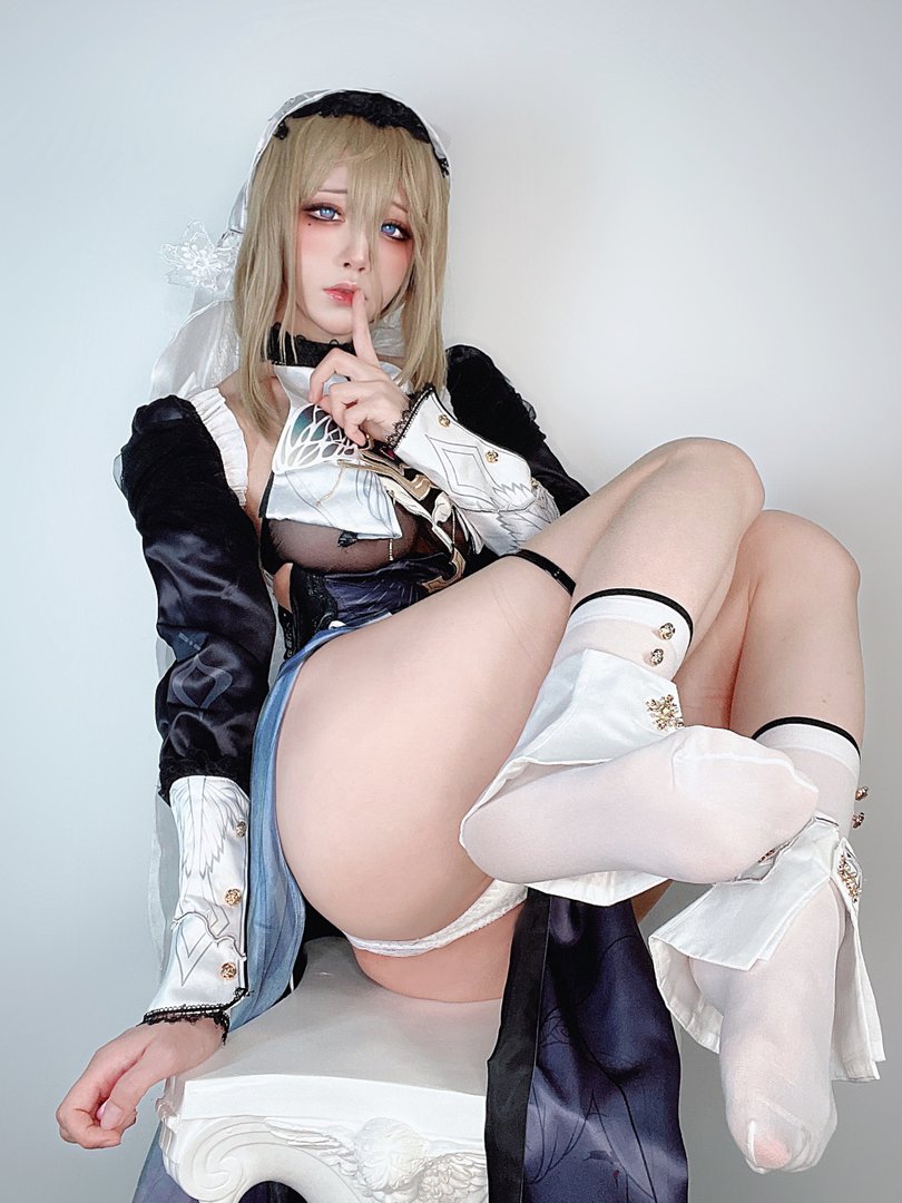 水淼Aqua - Fantia 2021年11月-2022年10月套图合集(25套) - [2022-08-30] Aponia