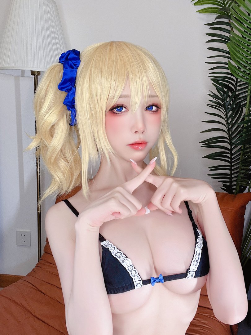 水淼Aqua - Fantia 2021年11月-2022年10月套图合集(25套) - [2022-10-02] 早坂 愛