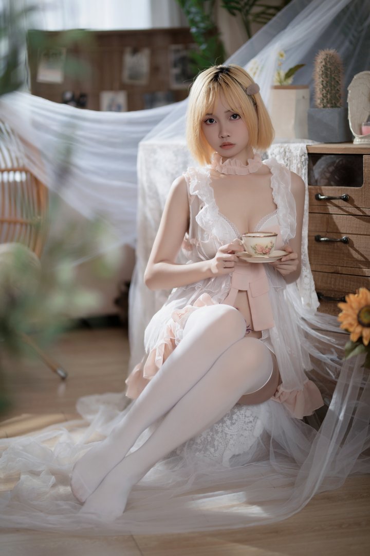 洛桑W伊梓 - 美女写真图集合集打包下载9套 - 洛桑w伊梓 NO.003 暖冬日记 [32P 208MB]