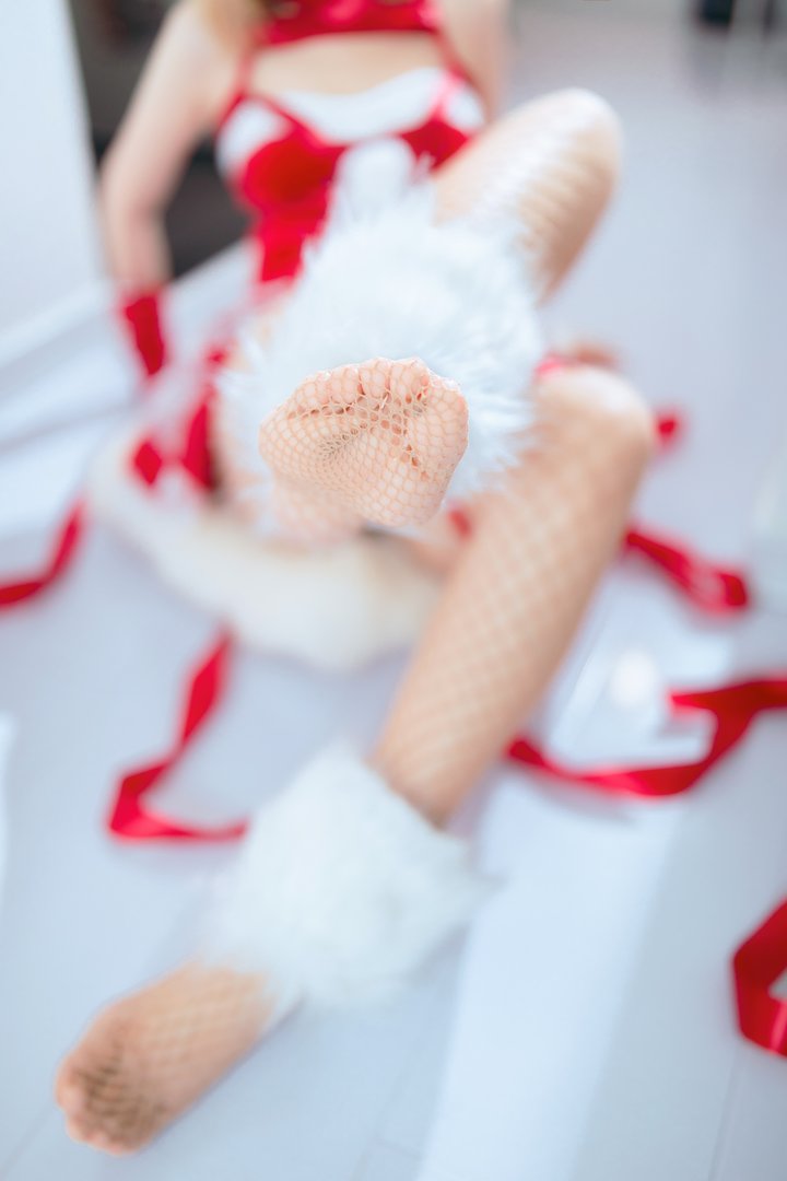 洛桑W伊梓 - 美女写真图集合集打包下载9套 - 洛桑w伊梓 NO.006 网袜丝带兔兔 [46P4V 423MB]