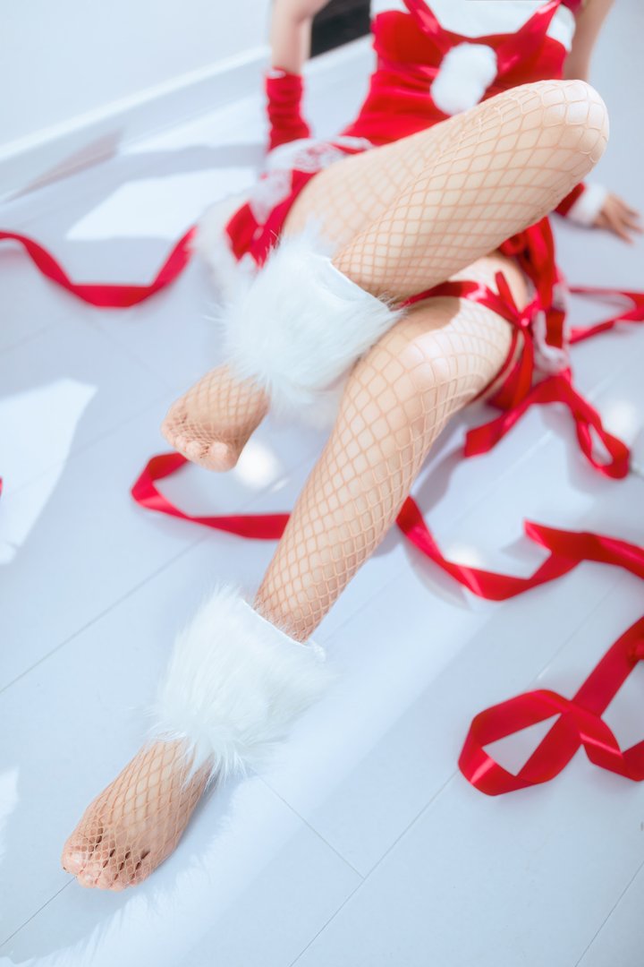 洛桑W伊梓 - 美女写真图集合集打包下载9套 - 洛桑w伊梓 NO.006 网袜丝带兔兔 [46P4V 423MB]