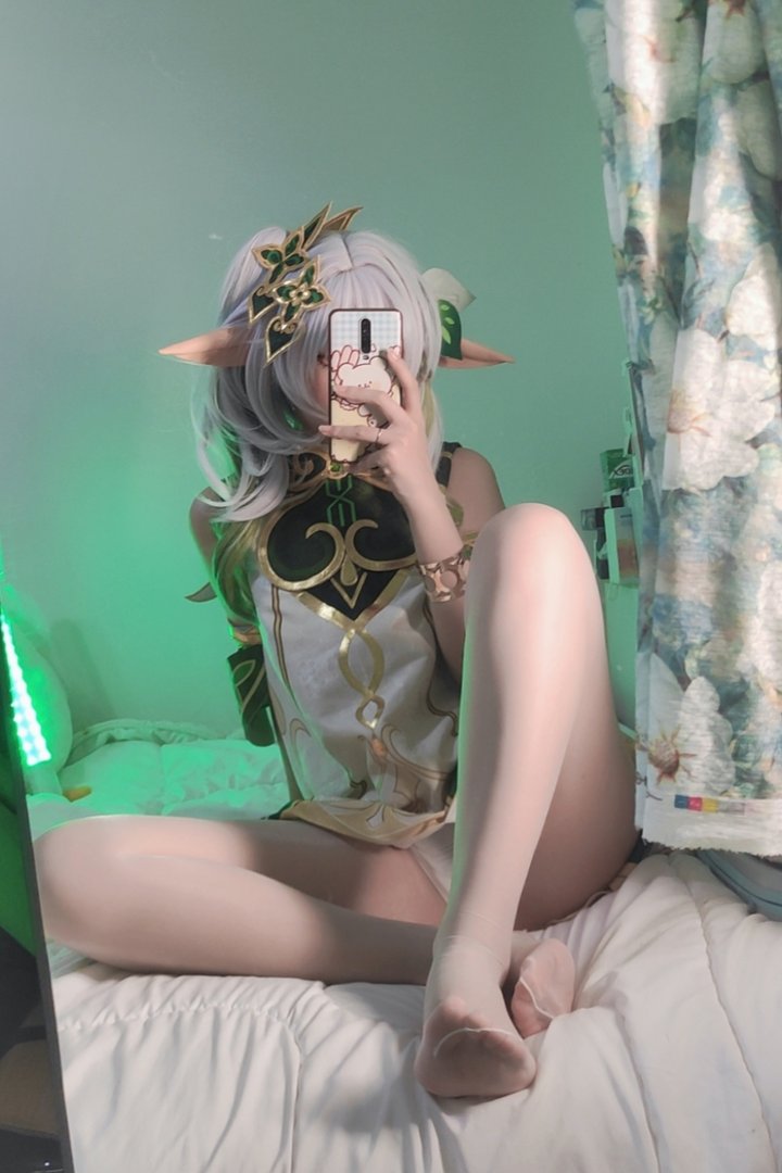 洛桑W伊梓 - 美女写真图集合集打包下载9套 - 洛桑w伊梓 NO.007 小草神 [39P 3V 111MB]