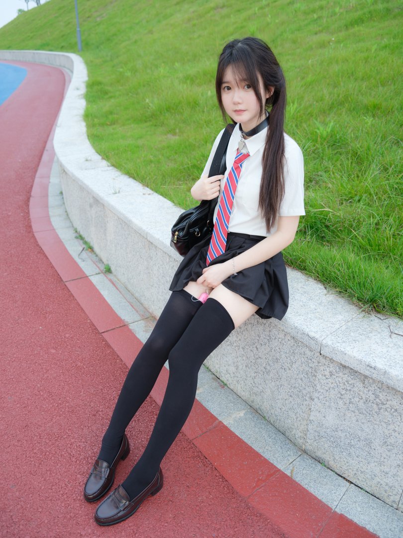 小恩-R18 - 【VIP】小恩-户外-R18