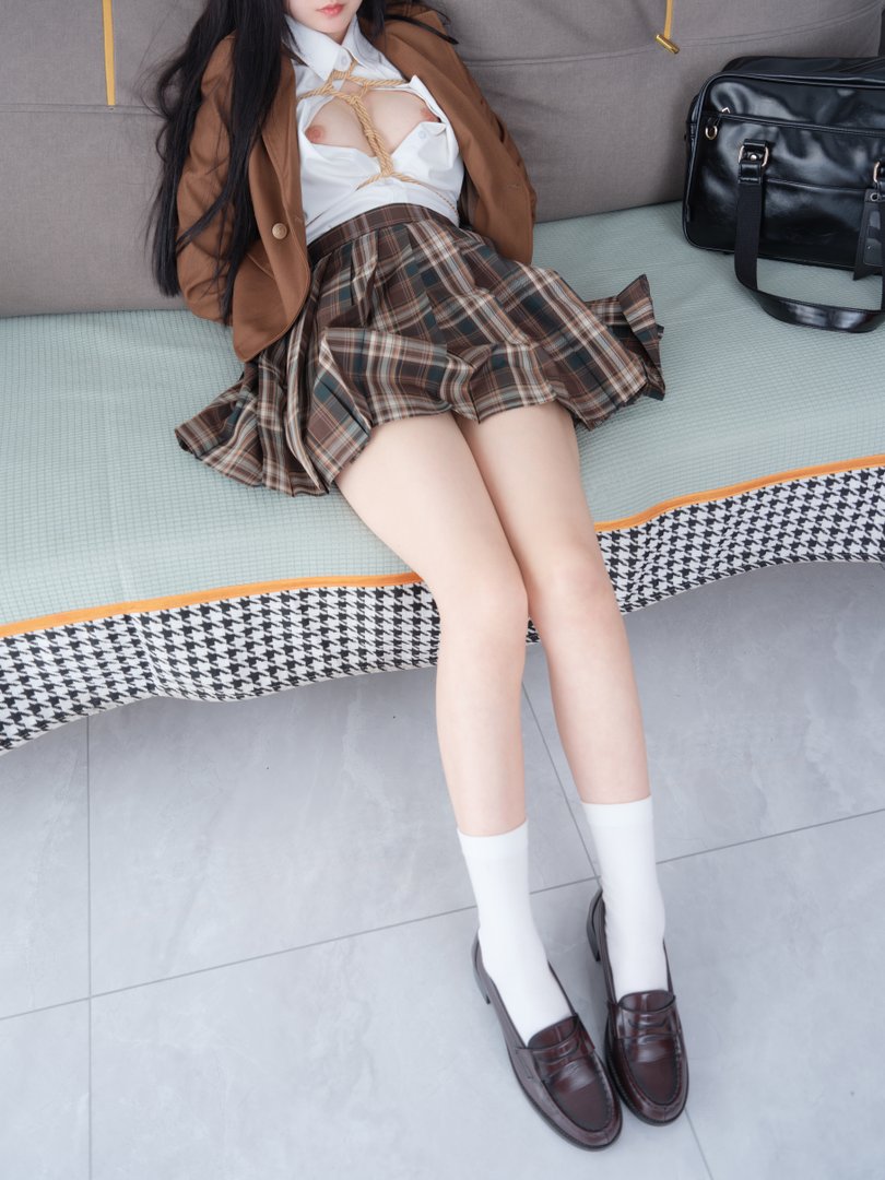 小恩-R18 - 【VIP】小恩-捆绑-R18-美图