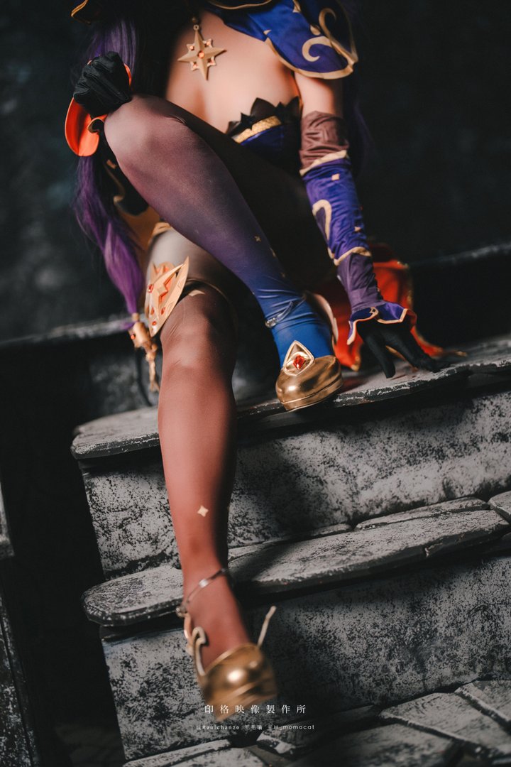 慕慕momo - 002 – 慕慕Momo-莫娜 Mona [51P]