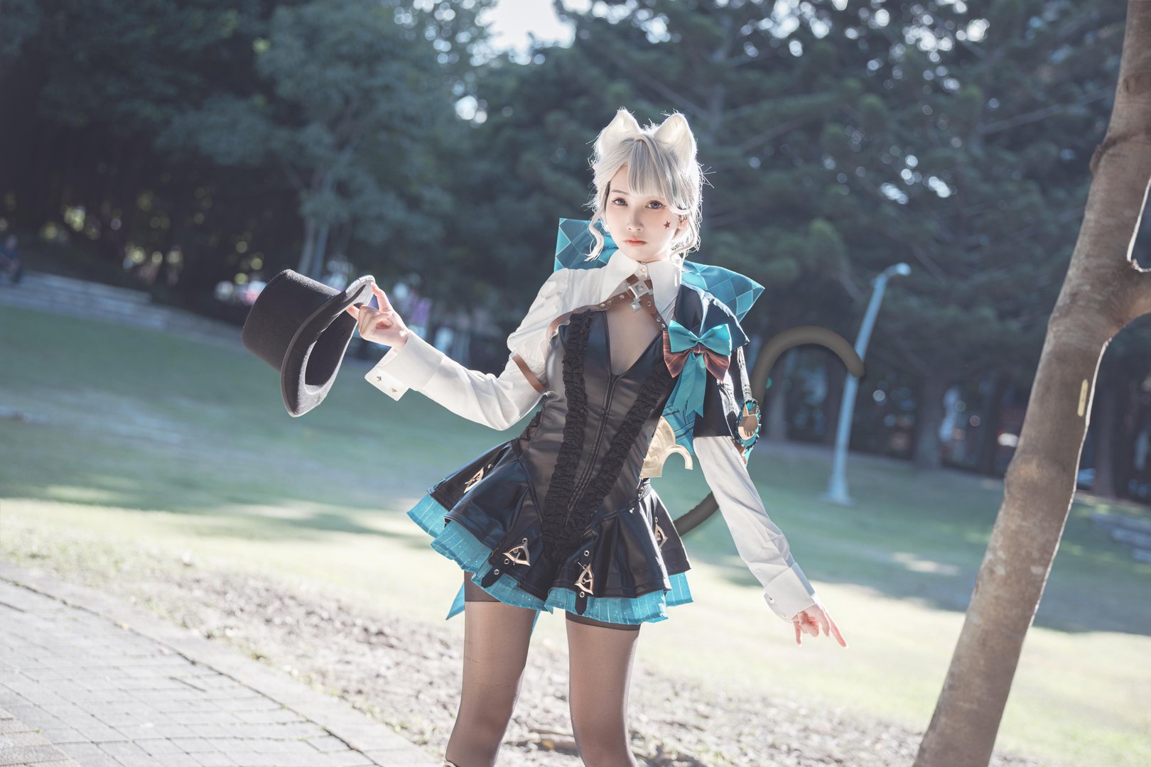 慕慕momo - 004 – 慕慕Momo-原神 Genshin 琳妮特的色情魔術 室外 [34P]