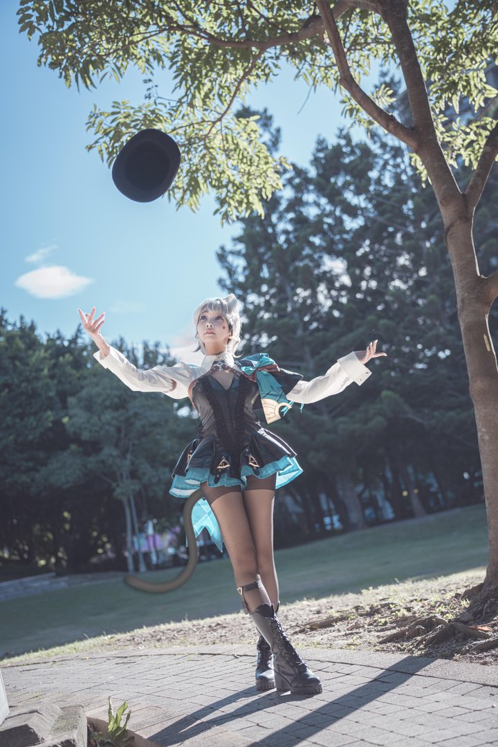 慕慕momo - 004 – 慕慕Momo-原神 Genshin 琳妮特的色情魔術 室外 [34P]