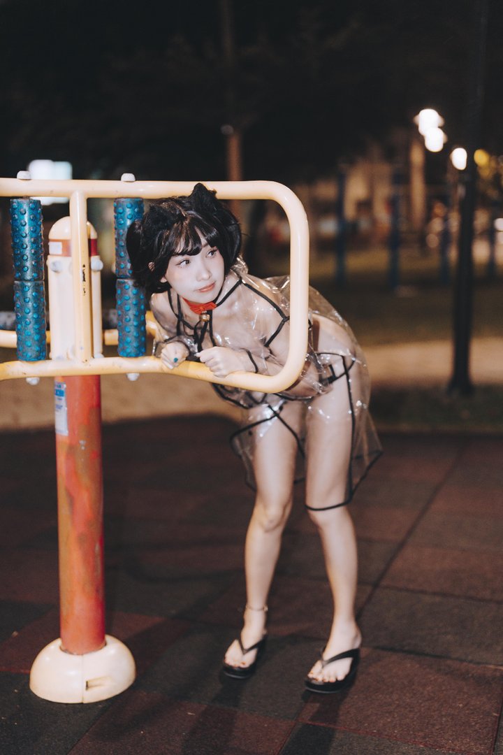 慕慕momo - 006 – 慕慕Momo-溜雨衣貓貓 [48P]