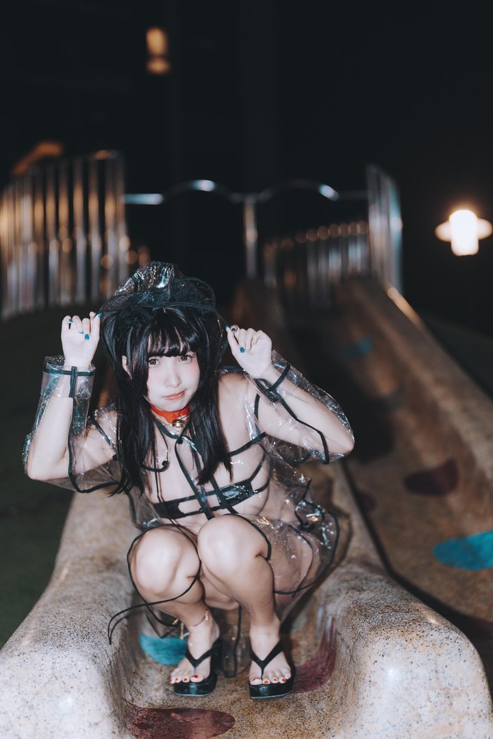 慕慕momo - 006 – 慕慕Momo-溜雨衣貓貓 [48P]