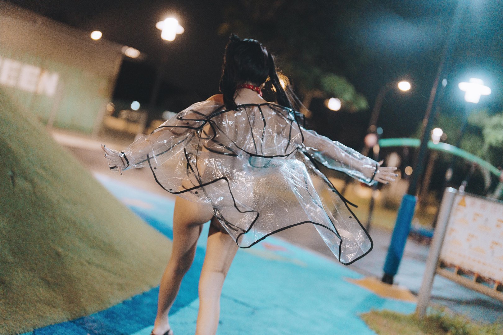 慕慕momo - 006 – 慕慕Momo-溜雨衣貓貓 [48P]