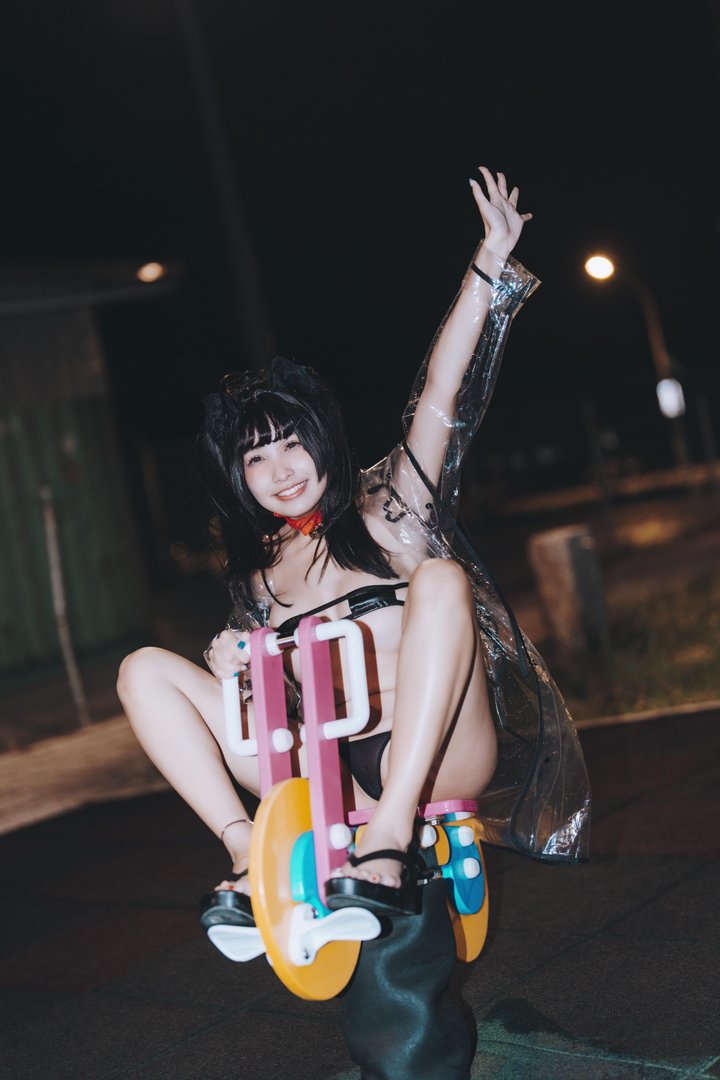 慕慕momo - 006 – 慕慕Momo-溜雨衣貓貓 [48P]