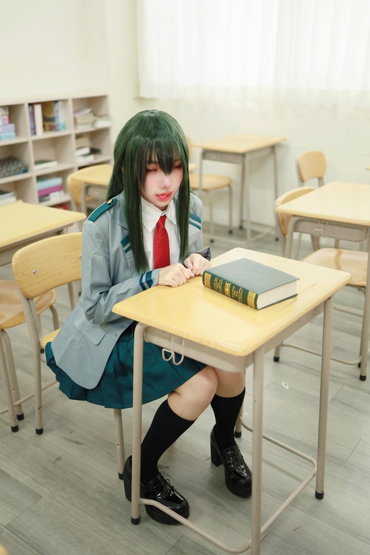 慕慕momo - 016 – 慕慕Momo-蛙吹梅雨 學生服 Asui Tsuyu [27P]