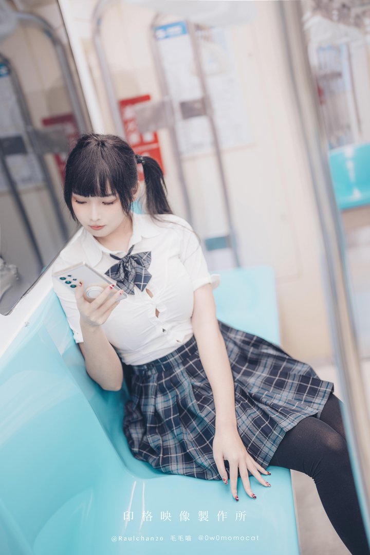 慕慕momo - 017 – 慕慕Momo-ﯞ_ 電車通學少女 ﰯ_ [64P6V]