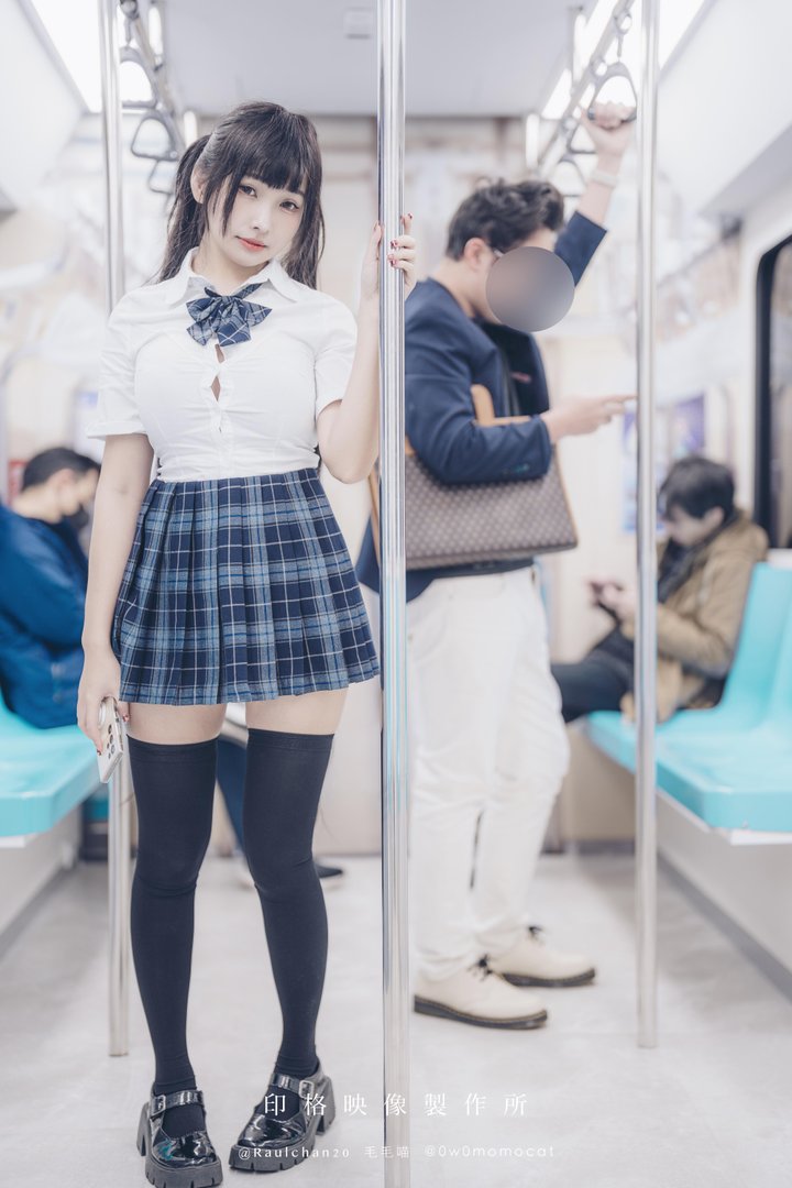 慕慕momo - 017 – 慕慕Momo-ﯞ_ 電車通學少女 ﰯ_ [64P6V]