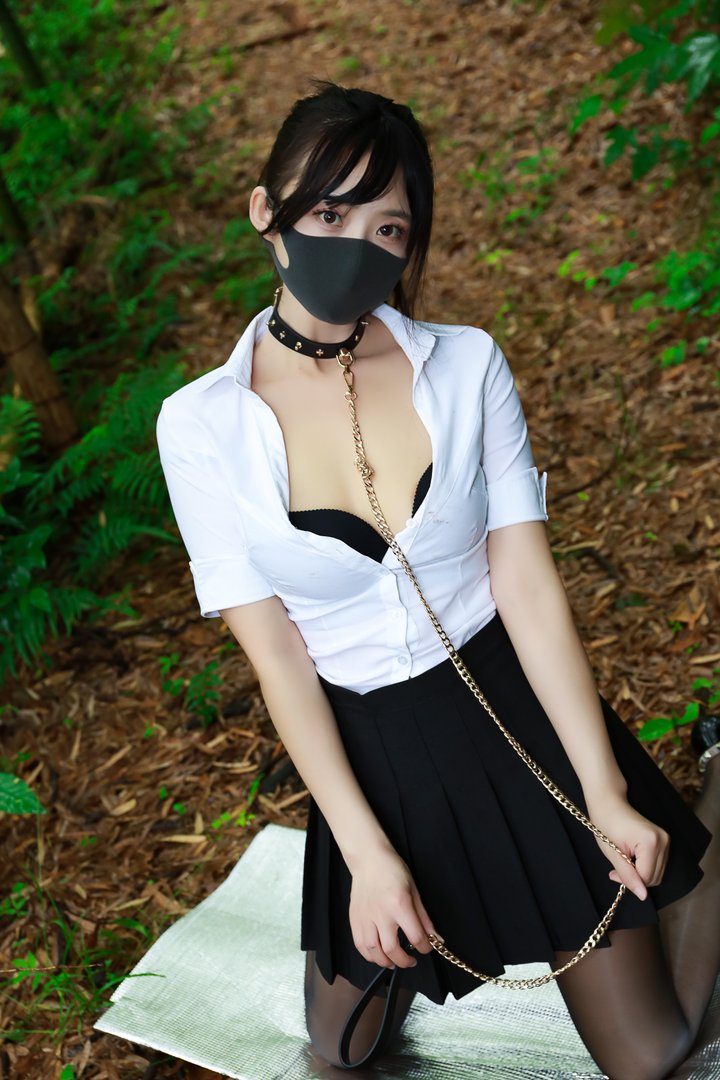 李佳 [1185P-4.87GB] - NO.007 黑百褶裙森林（正片）[58P-349MB]