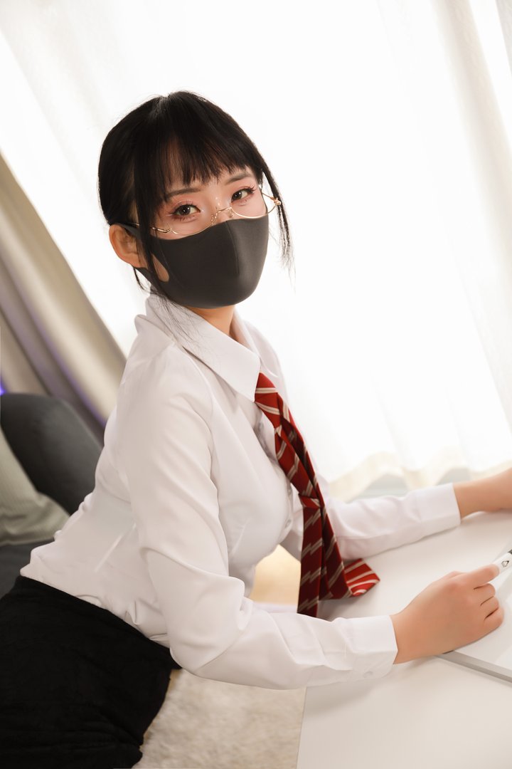 李佳 [1185P-4.87GB] - NO.016 教师（正片）[88P-258MB]