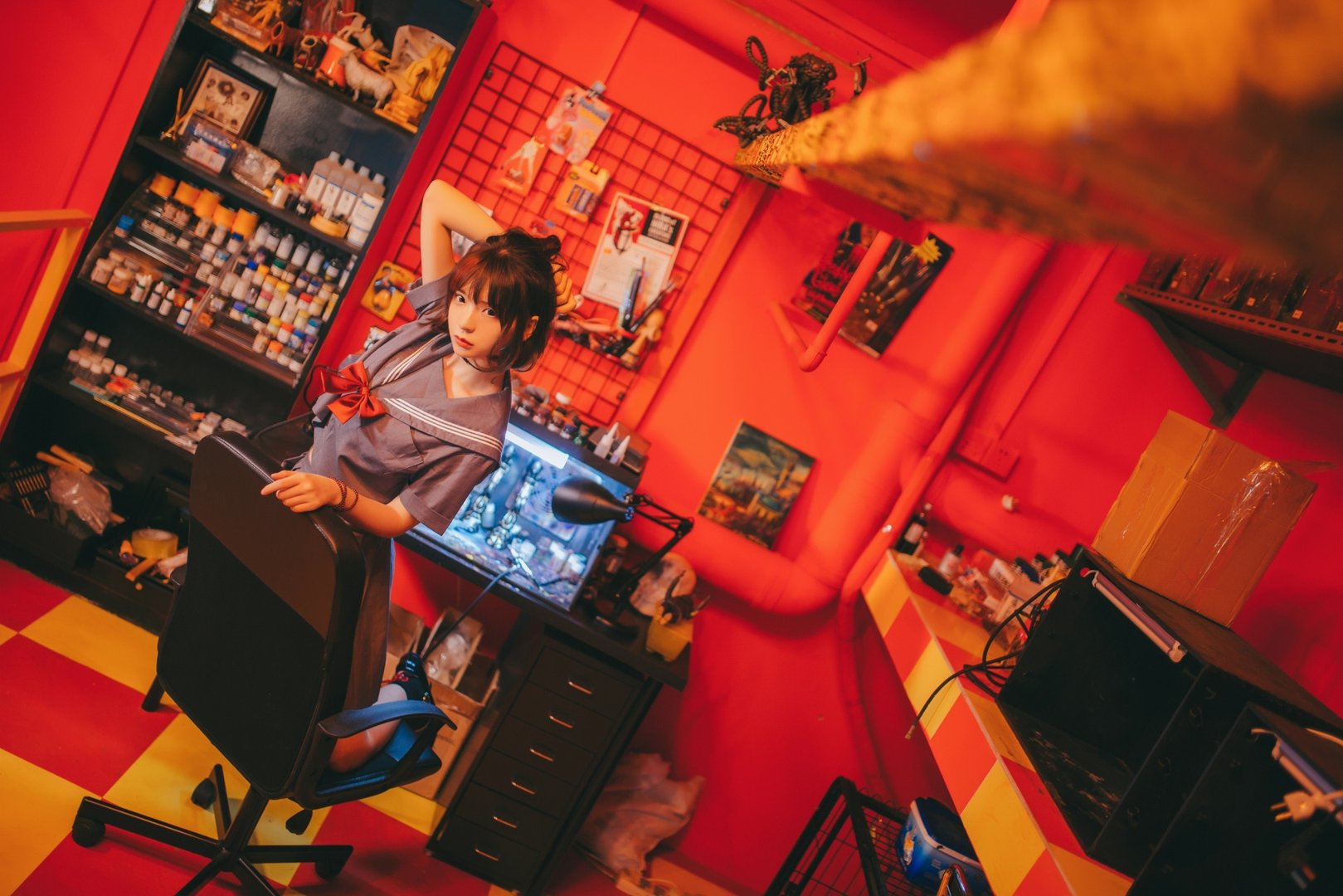 疯猫丨138 - NO.004 被囚禁的少女 [44P-57.5MB]