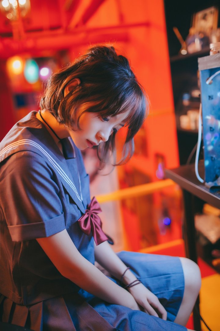 疯猫丨138 - NO.004 被囚禁的少女 [44P-57.5MB]