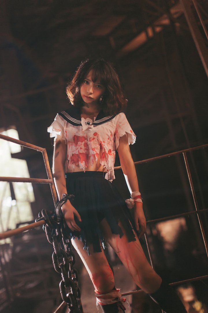 疯猫丨138 - NO.004 被囚禁的少女 [44P-57.5MB]