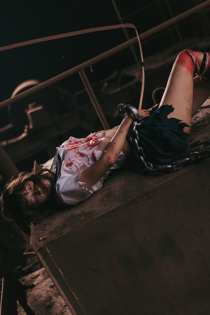 疯猫丨138 - NO.004 被囚禁的少女 [44P-57.5MB]