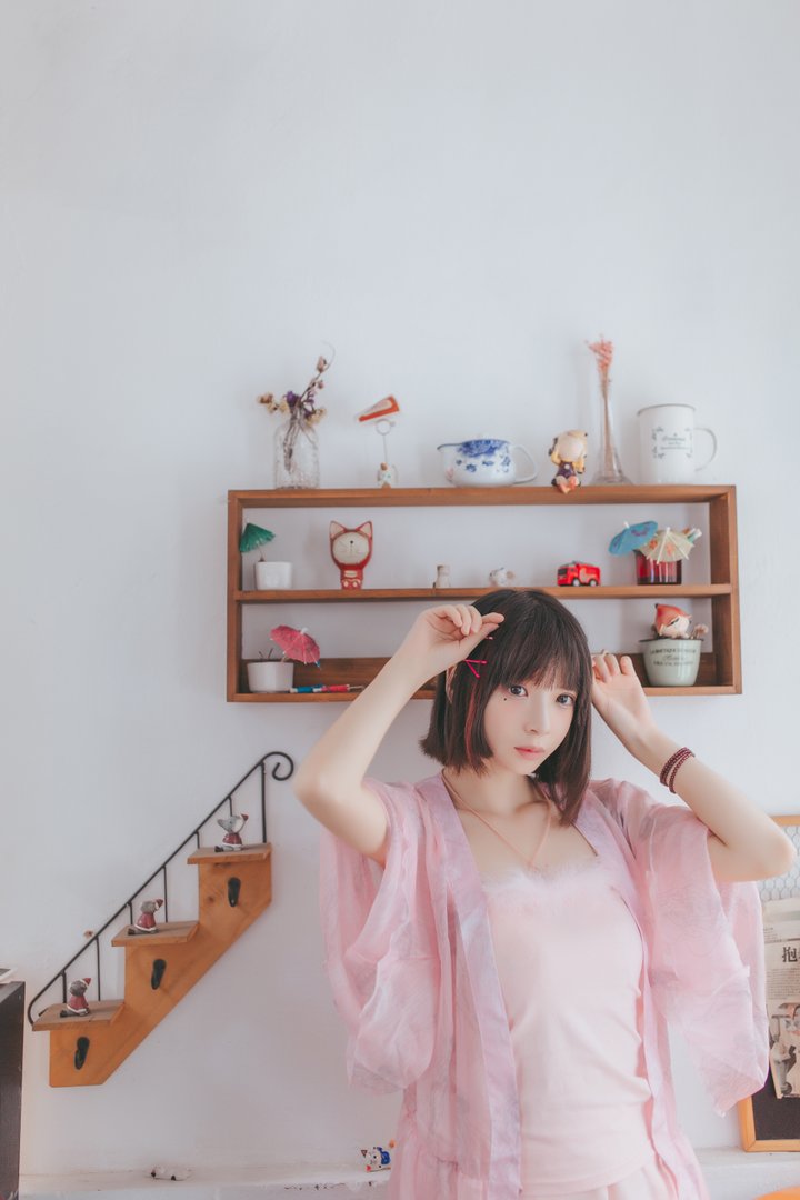 疯猫丨138 - NO.005 粉红日常 [19P-184MB]