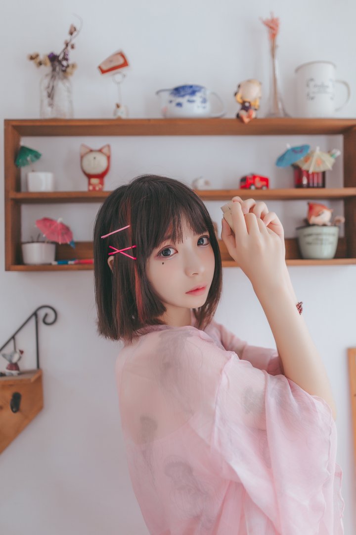 疯猫丨138 - NO.005 粉红日常 [19P-184MB]