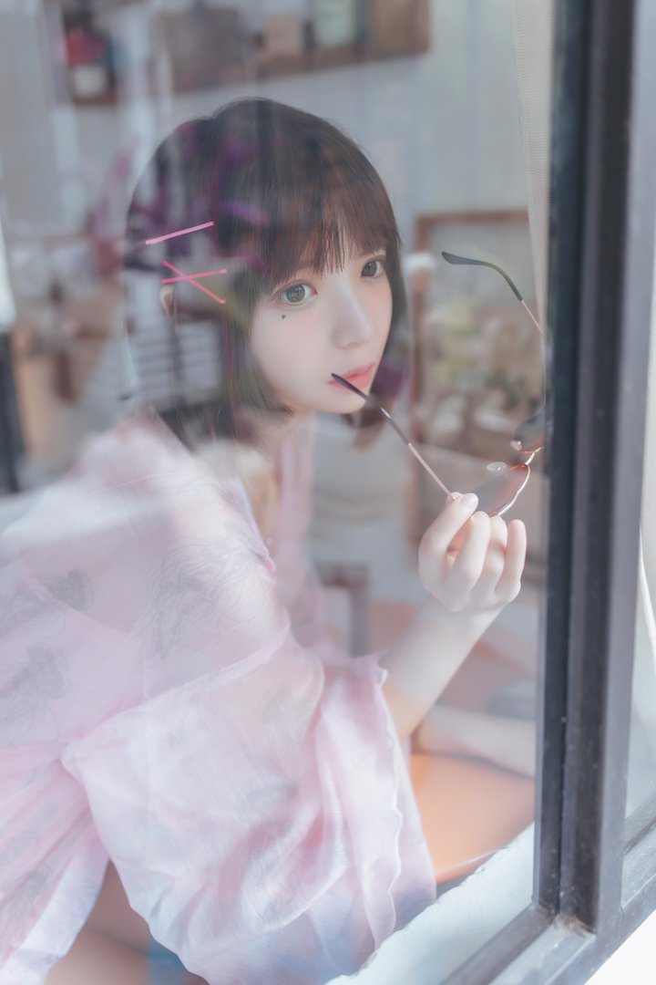 疯猫丨138 - NO.005 粉红日常 [19P-184MB]