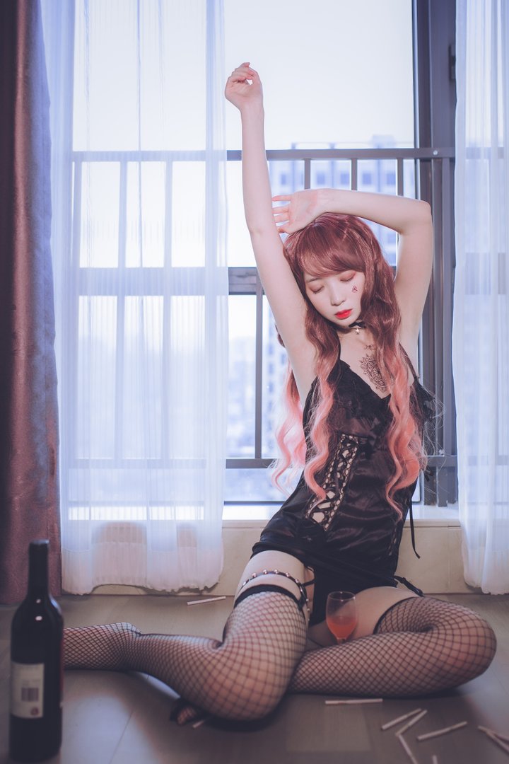 疯猫丨138 - NO.009 黑色吊带袜 [39P-265M]