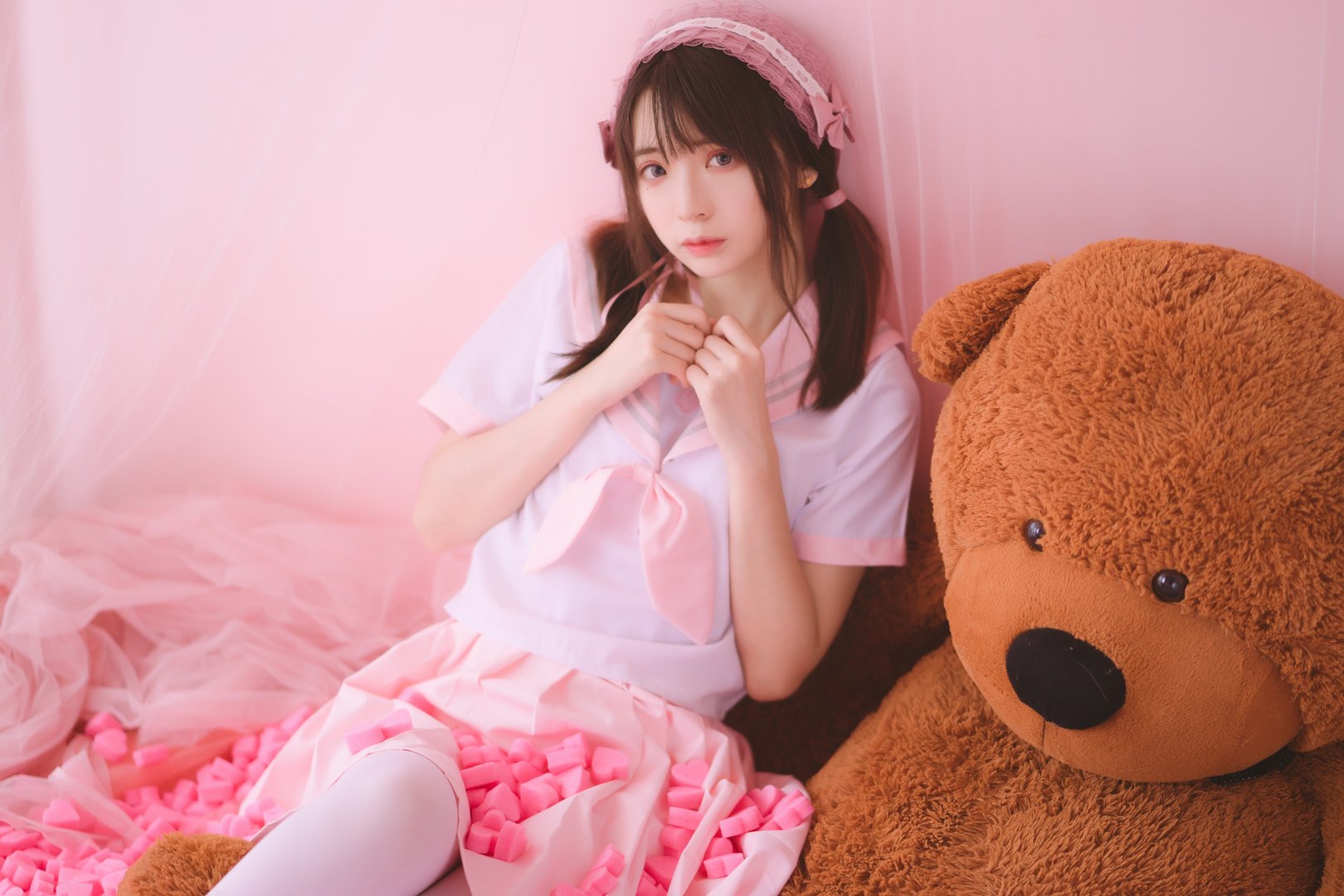 疯猫丨138 - NO.016 丝袜狂想曲(粉) [64P-622.69MB]