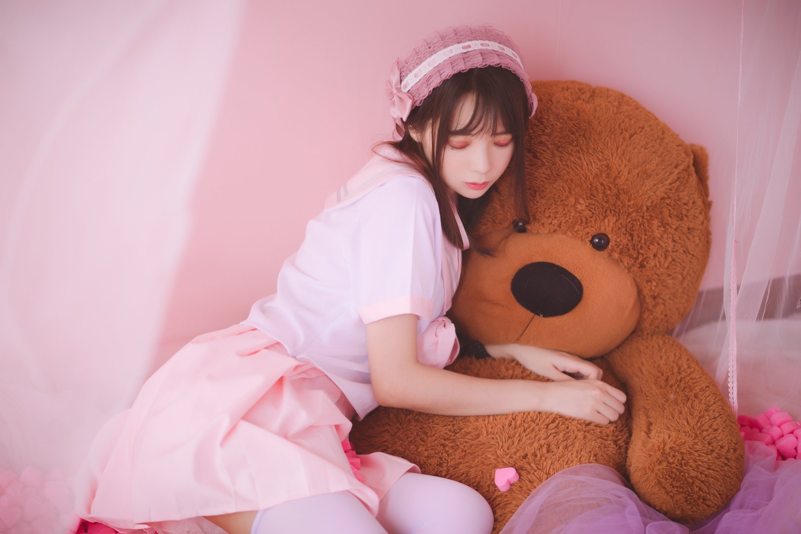 疯猫丨138 - NO.016 丝袜狂想曲(粉) [64P-622.69MB]