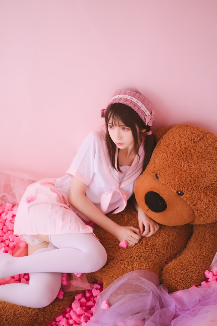 疯猫丨138 - NO.016 丝袜狂想曲(粉) [64P-622.69MB]