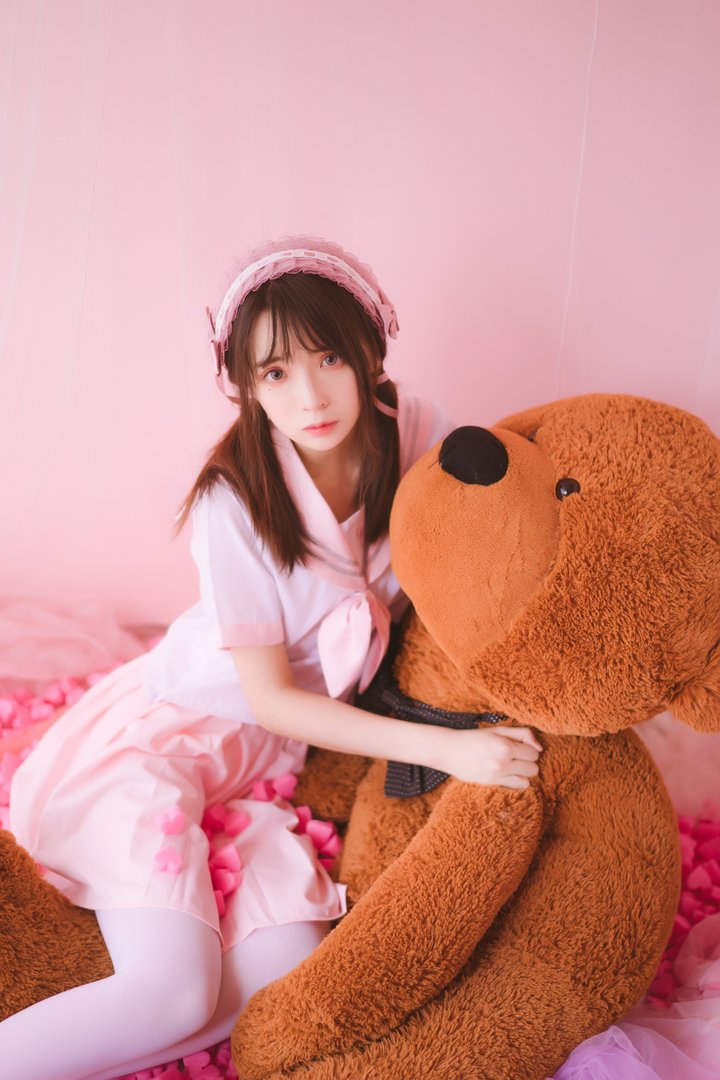 疯猫丨138 - NO.016 丝袜狂想曲(粉) [64P-622.69MB]