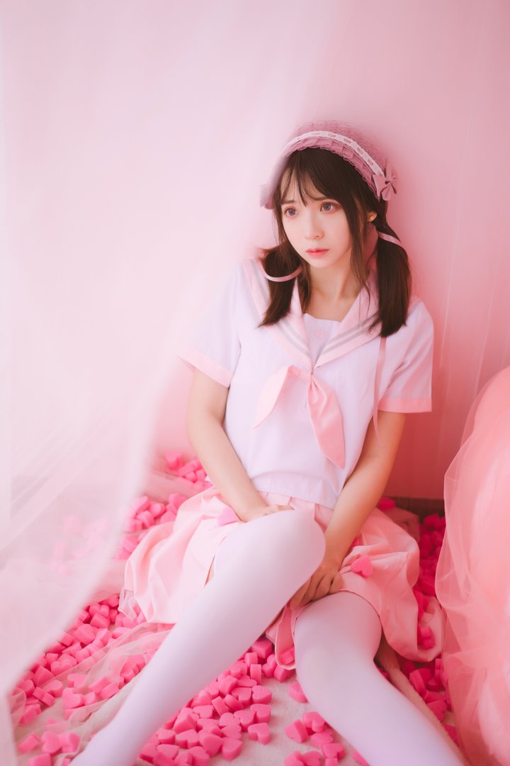 疯猫丨138 - NO.016 丝袜狂想曲(粉) [64P-622.69MB]