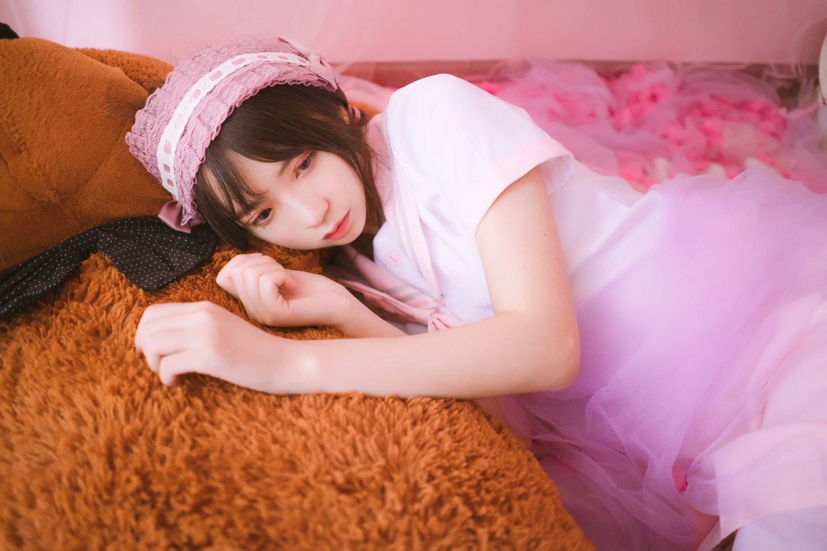 疯猫丨138 - NO.016 丝袜狂想曲(粉) [64P-622.69MB]