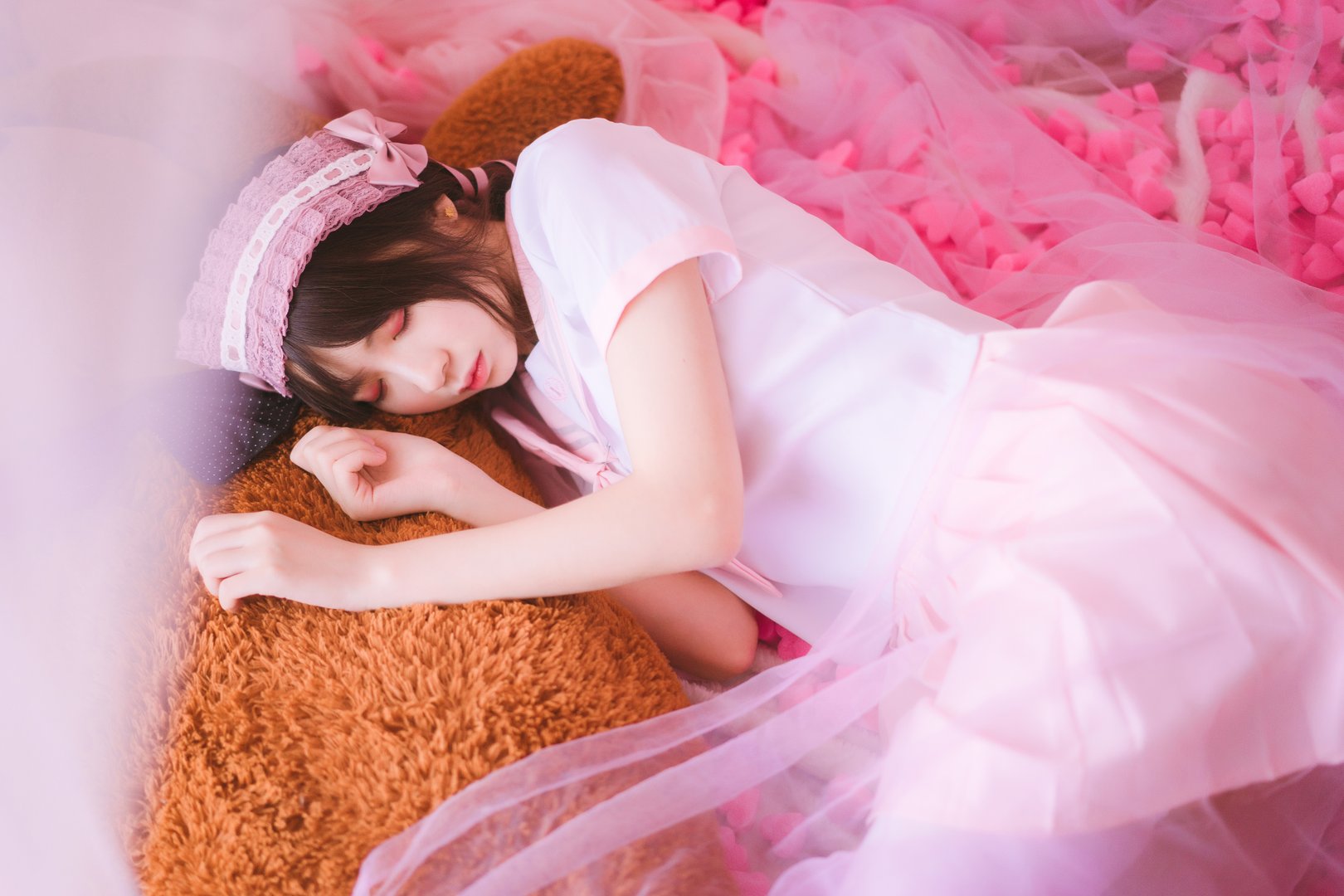 疯猫丨138 - NO.016 丝袜狂想曲(粉) [64P-622.69MB]