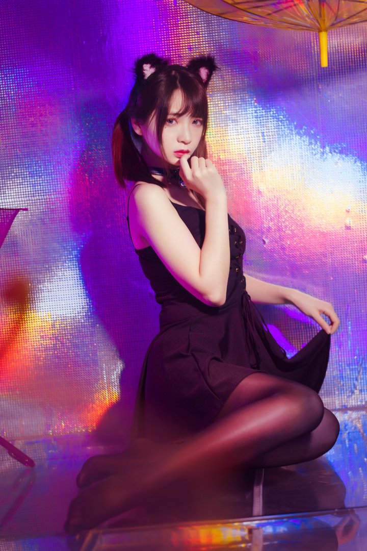 疯猫丨138 - NO.017 丝袜狂想曲(光) [34P-361.18MB]