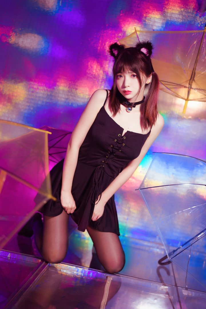 疯猫丨138 - NO.017 丝袜狂想曲(光) [34P-361.18MB]